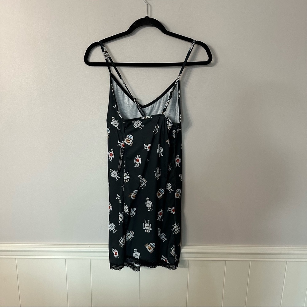 ModCloth Women’s Black Breakfast for Dinner Robot V-Neck Nightgown Sz XL NWT - Picture 8 of 10